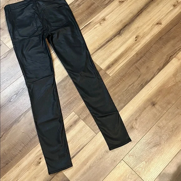 White House Black MarketThe Skinny Black Leather look Trousers black - Picture 10 of 13